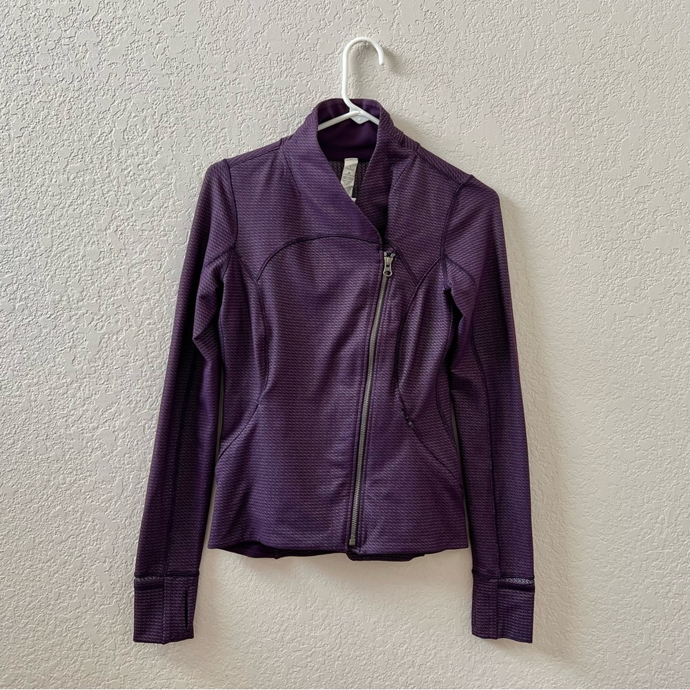 Lululemon Precision Jacket Likac Deep Zinfandel Asymmetrical Front Zip Sz 6 - Picture 4 of 5